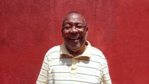 Aos 61 anos, morador de Cidade Tiradentes se forma em direito: ‘ainda não caiu a ficha’