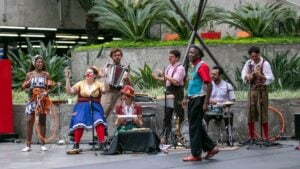 Circo de variedades chega ao CEU Paraisópolis com apresentação gratuita 