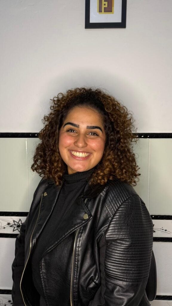 Denise quer formalizar seu negócio como ‘lash’ e designer de sobrancelhas