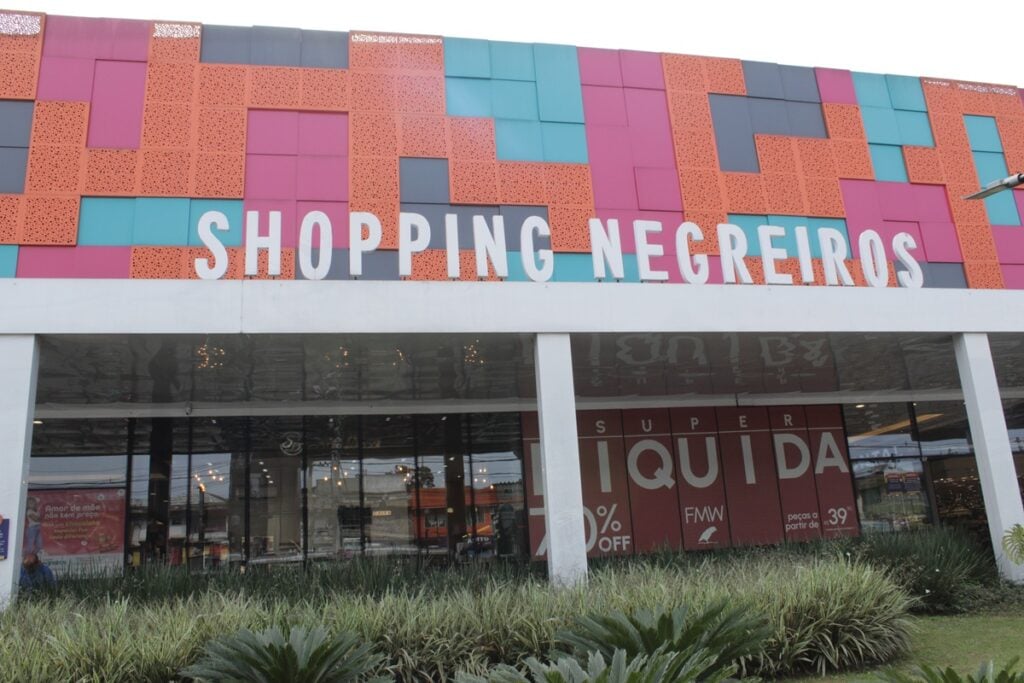 Em contraste com Pinheiros, o Shopping Negreiros é o primeiro do Iguatemi e levou o cinema para o distrito