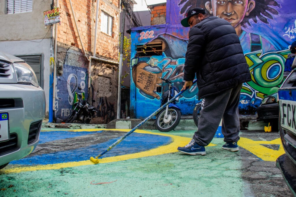 Ruas pintadas em São Mateus, perto da Favela Galeria