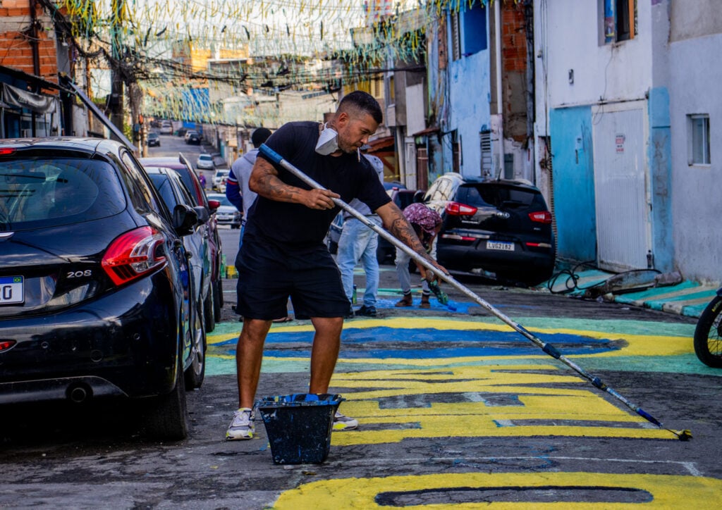 Ruas pintadas em São Mateus, perto da Favela Galeria