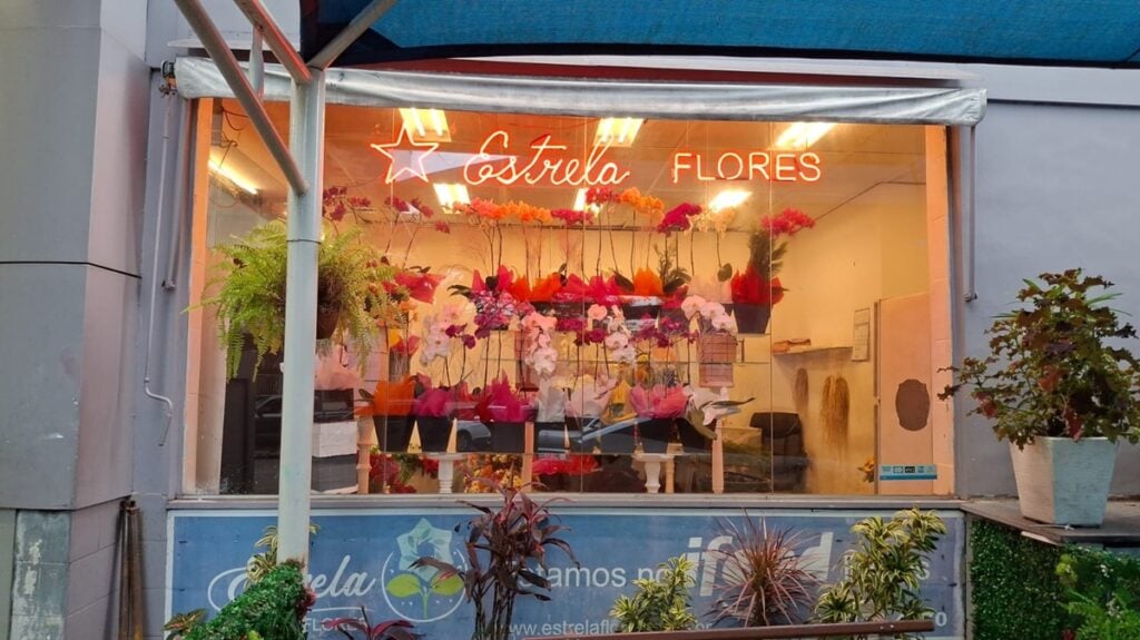 A floricultura fica na Avenida Indianópolis, 309, na zona sul de São Paulo