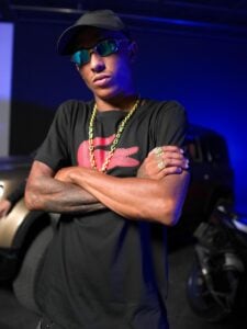Artistas de São Mateus dividem a rotina entre o trabalho formal e o sonho