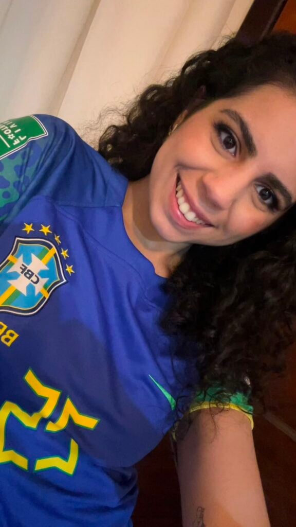 Santista de carteirinha, Isabela vestiu a camisa da seleção na Copa do Mundo